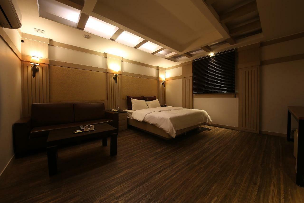 Hotel Valentine Gwangmyeong Extérieur photo